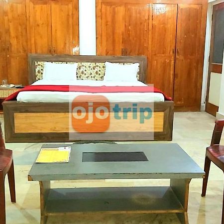 Hotel Well Inn Purî Extérieur photo