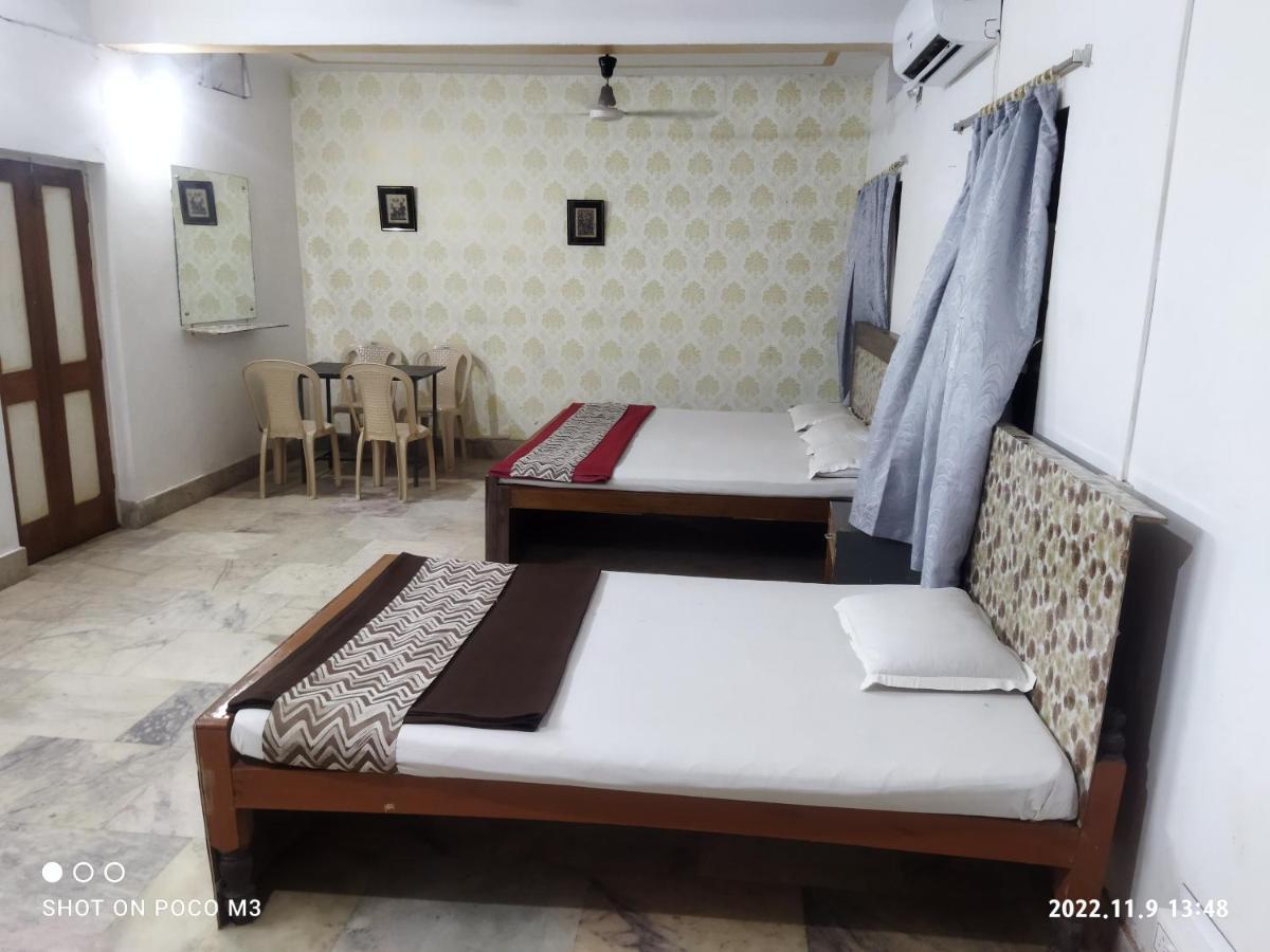 Hotel Well Inn Purî Extérieur photo