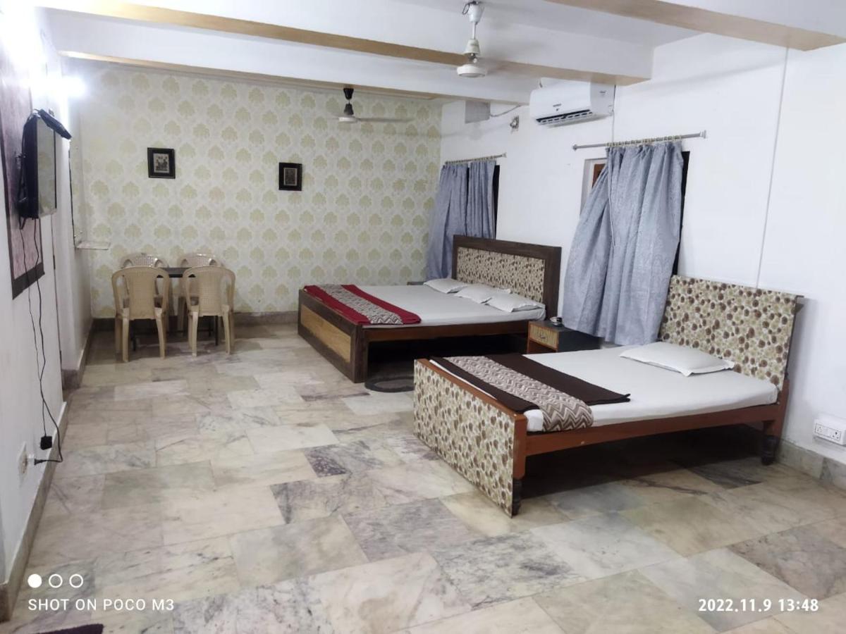 Hotel Well Inn Purî Extérieur photo