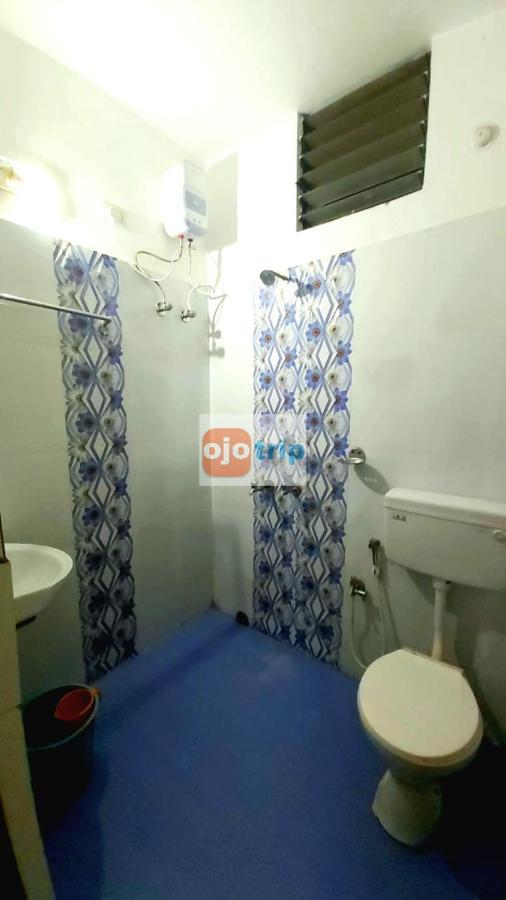 Hotel Well Inn Purî Extérieur photo