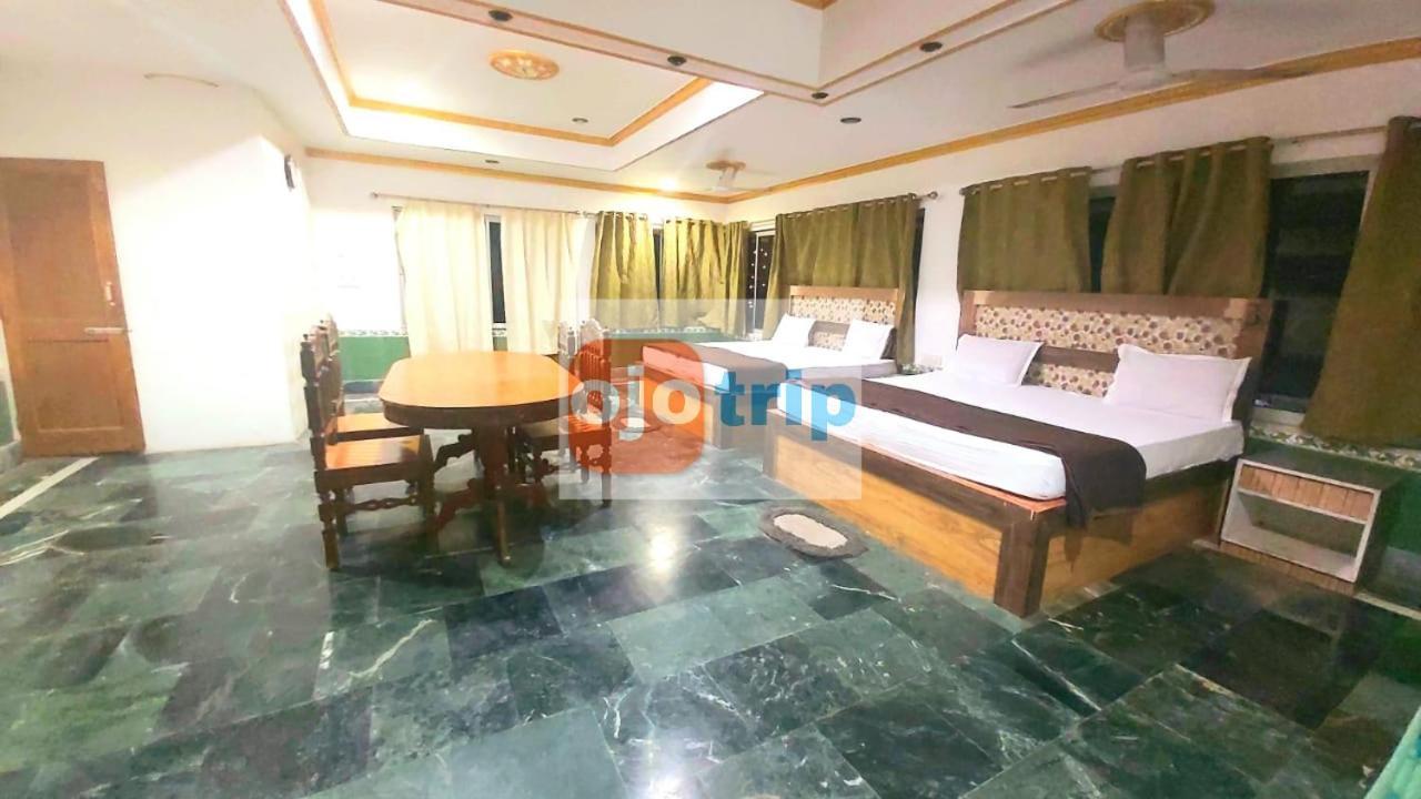 Hotel Well Inn Purî Extérieur photo